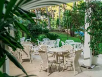 Hotel Mediterraneo - Airport Shuttle