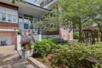 Award Winning Ocean Front Architectural Gem [Home Share per VA Beach Zoning]