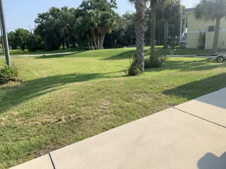 Waterfont Home, Heated Pool, Kayaks, and Ice Machine.