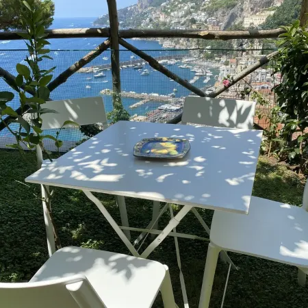 10 mins from the beach in the most panoramic area of Amalfi