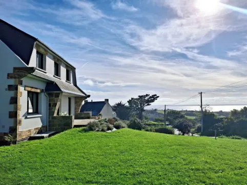 A haven of peace in the family-friendly Aber with sea views. Elegant and modern near the beach! 克羅宗酒店