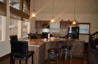 Green Loft in Philadelphia, MS; #1 Hotels in Neshoba County