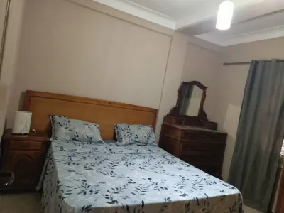 F2 Bien équipé en Plein Centre-Ville de Béjaïa Hotel in zona Scogliere calcaree IPA Yemma Gouraya