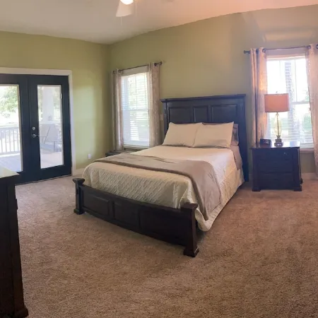 Wedding Parties & Family Reunions Welcome!<br>Spacious-Private-Ample Parking