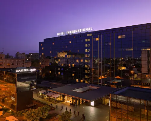 هوتل إنترناشونال باي مايسترا سيتي فيبس Hotels near منتزه آرت