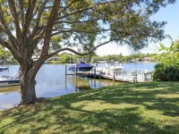 Quiet Lakeside Retreat -Peaceful Home w/ Pool