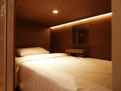 Rosalyne Sleepbox Stasiun Tugu Hotel di Kecamatan Tegalrejo