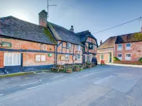 Sweet Briar Hotels in Farnham