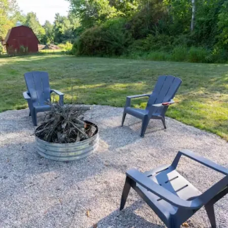 Hoffmaster Hideaway~ Near Hoffmaster State Park ~Pet Friendly~ Golf Course