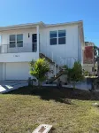 NEW, fully furnished 3-bedroom home, walking distance to ocean in Madeira Beach!