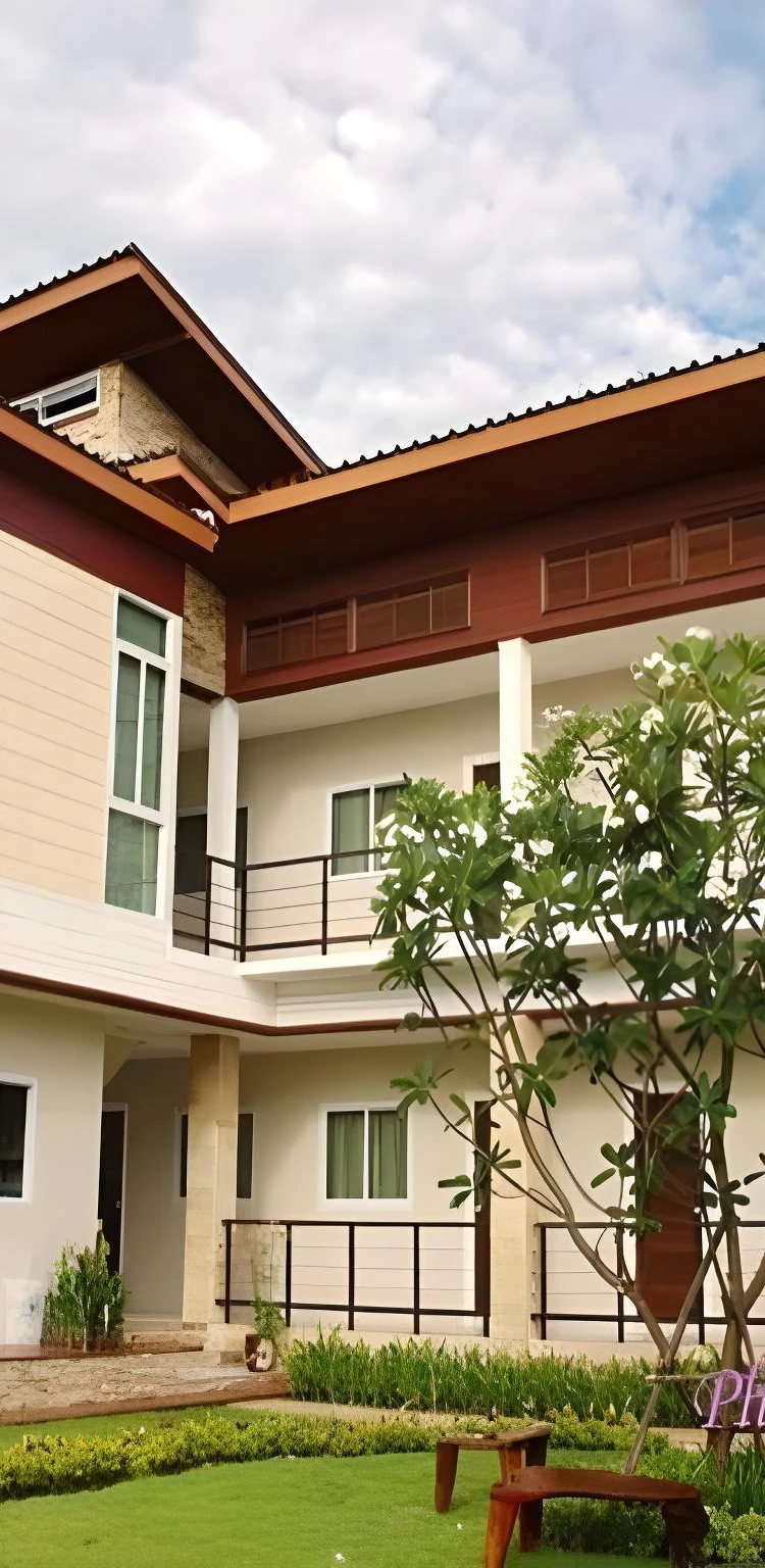 รูปภาพของThe Park Nangrong Resort (เดอะพาร์ค นางรองรีสอร์ท)