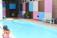 S2 Hotel