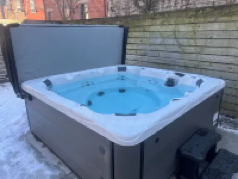 Spacious 5-bedroom house in the heart of Columbus