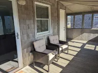 1 min walk to the Beach! In heart of Buxton- sleeps 6, pets welcome, W/D