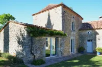 Les Jaunies, Magnificent Farmhouse Completely Renovated for 20 Beds.