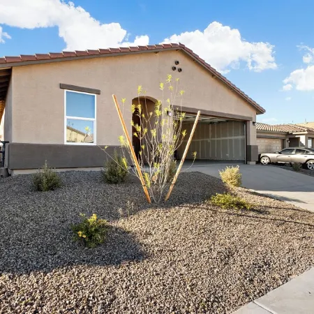 Hilltop Haven 3BD/2BTH in Beautiful Benson, AZ      Pets OK Отели в г. Бенсон