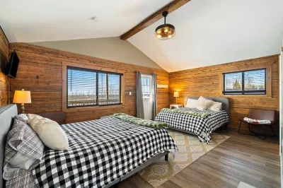 Cozy Mountain Cabin Escape w/ Hot Tub & Firepit! Near Hiking, Skiing & Nature! Hotels near Former Delaware Lackawana & Western Railroad Station
