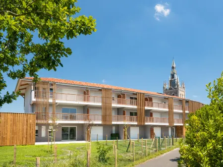 Jade et Elena Отели в г. Ли-Э-Микс