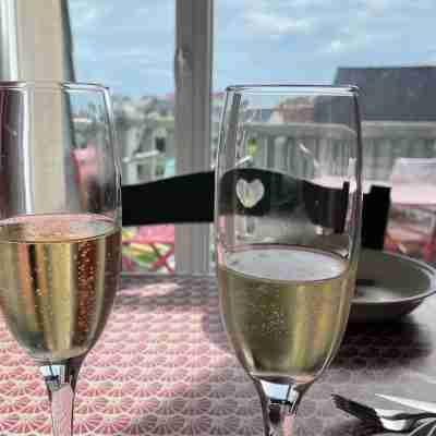 In CAYEUX, 150 m from the beach: Welcome to Cayourte! Dining/Meeting Rooms