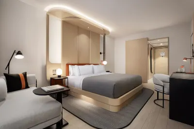 Canopy by Hilton Toronto - Yorkville Hotels near Wellesley