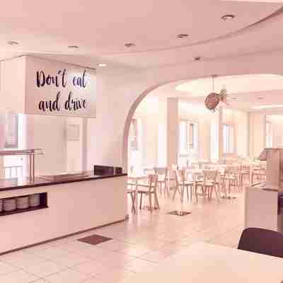 Hotel Caribe Dining/Meeting Rooms