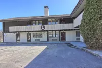 Completely Renovated 3 BR + Loft Mountain Villa