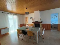 Whole house in the heart of La Tranche sur Mer, 300m from the beaches Hotels in La Tranche-sur-Mer