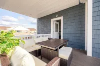 Prime Luxury with Balcony Wood Fireplace Hotels in Yonkers
