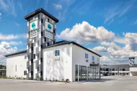 Clarion Pointe Hotels in Spring