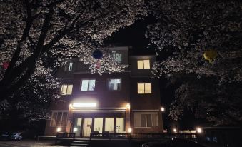 Hadong Wind Blowing Pension