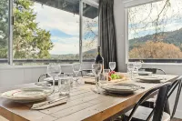 Charming 3-bedroom house in Crestline with WiFi and AC