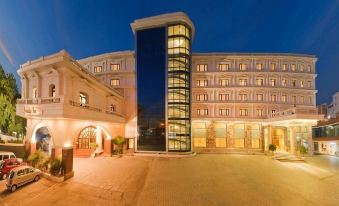 Anandha Inn Convention Centre and Suites