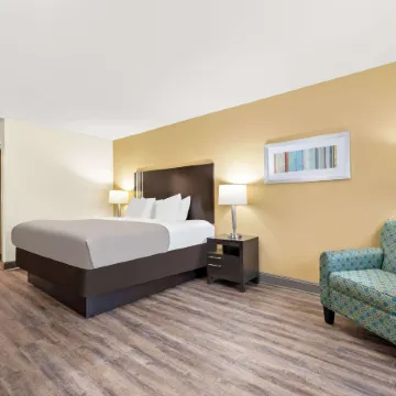 Quality Inn Pelham I-65 Exit 246