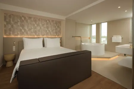 WestCord Art Hotel Amsterdam Отели рядом с достопримечательностью «Хет Схип»