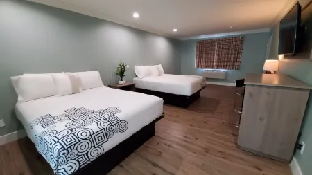 Crestridge Inn Отели рядом с достопримечательностью «Inglewood Park Maintenance»