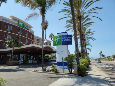 Holiday Inn Express San Diego South - Chula Vista Отели в г. Чула-Виста