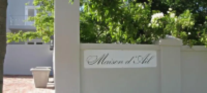 Maison d'Ail Guest House โรงแรมในฟรานสชอค