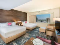 Residence Inn Phoenix Downtown Отели рядом с достопримечательностью «Чейз Филд»