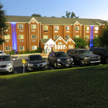 Microtel Inn & Suites by Wyndham Stockbridge/Atlanta I-75