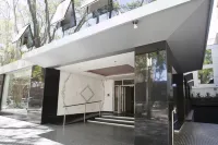 Le Montreal Apartments Hotels in Mendoza