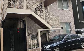 Centrally Located Deluxe Furnished.1