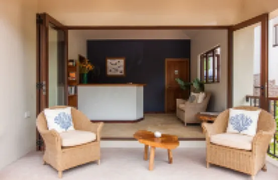 L'Hirondelle Self Catering Guest House