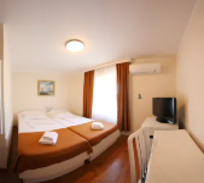 Hotel Xanadu