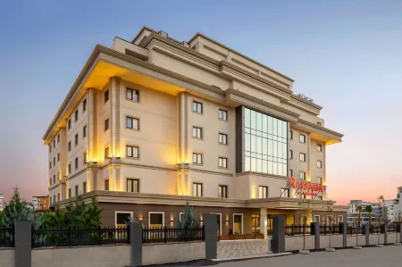 Ramada by Wyndham Adiyaman Отели в г. Altinsehir Mahallesi