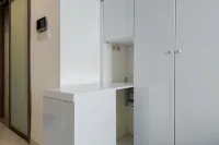 Homey and Warm Studio at Sky House BSD Apartment