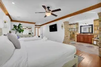 Tuscan Dreams Message Now for Summer Special Hotels in Brookhaven
