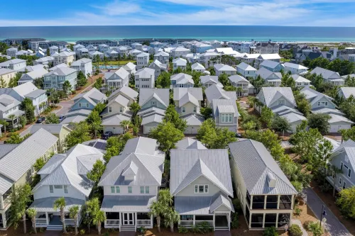 Shine on the Shore by Avantstay Pool + Golf Cart