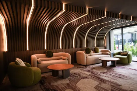 We Hotel