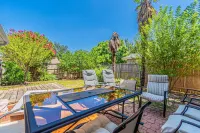New Lux 3-br Garage Gated Yard by The Star Frisco Hotels near Young Chefs Academy of Frisco, TX