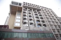 Hotel Al Harmain Tower Hotels in Saddar